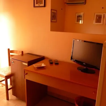 Agathae & Otel Scoglitti