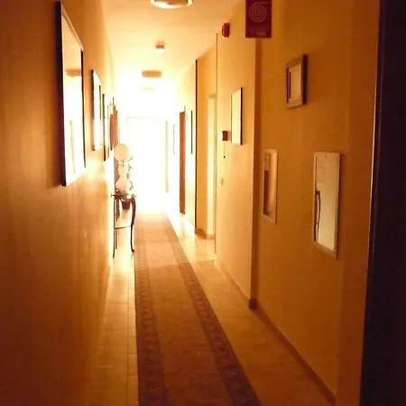Agathae & Hotel 3*