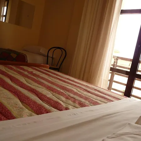 Agathae & Hotel 3*