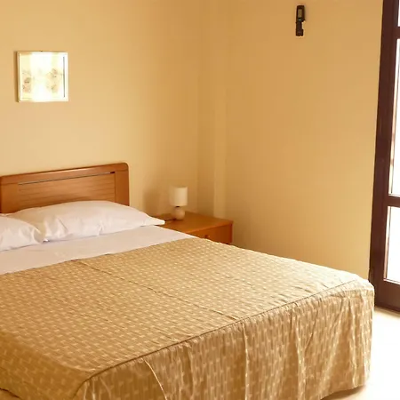 Agathae & Hotel 3*