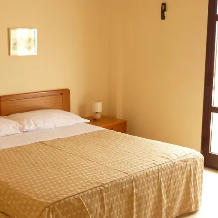 Agathae & Hotel 3*